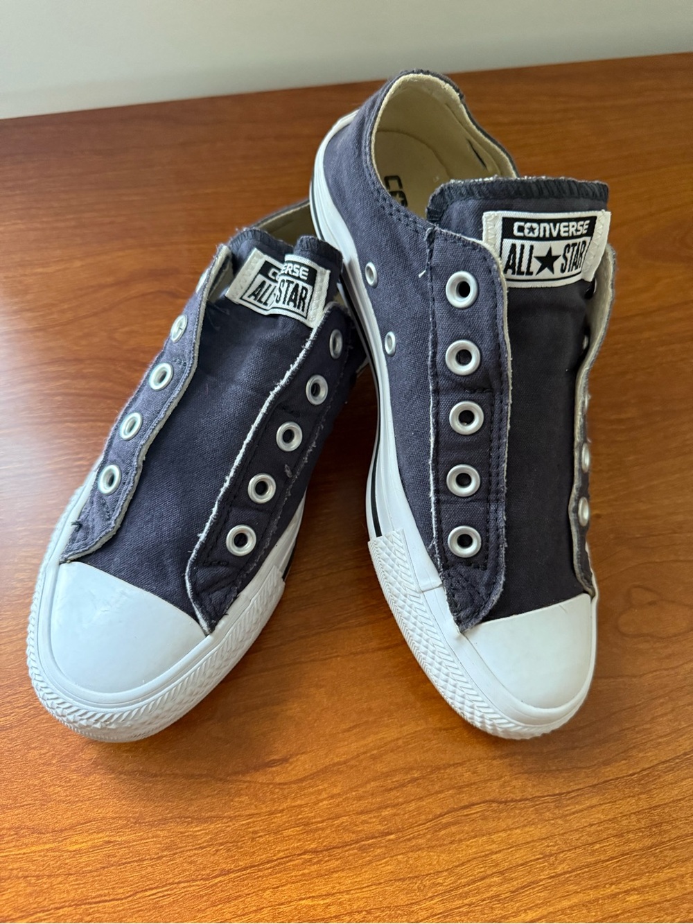 Converse All Star Slip On Ox 1T366 Men’s 4 Women’s 6